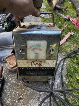 Agway 632a1 Vintage 6/12 Volt Dual-rate Battery Charger