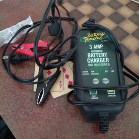 002-0202-cos Battery Tender Plus 12v 1.25 Amp Charger And Maintainer For Powersports