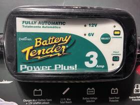 022-0345-dl-wh Battery Tender 4.5 Amp Charger And Maintainer 12v/6v Automatic New Deltran