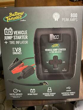 030-3010-wh Battery Tender 800amp Jump Starter 7200mah Power Pack And 140 Psi Tire Inflator