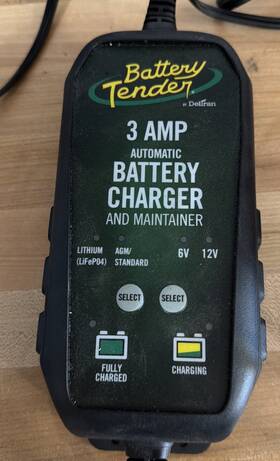 08m23-100779 Battery Tender By Deltran 3-amp Automatic Charger And Maintainer