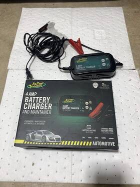 022-0209-wal Battery Tender 734357229103 4 Amp 12v/6 Charger And Maintainer