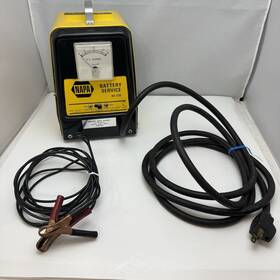 85-170 Battery Tender Napa Service 6-12v Charger Vtg Tested And Working