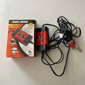 Vec080bd Black & Decker And Smart Battery Charger Pre Owned