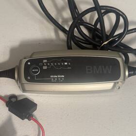 40127s08w3000582 Bmw Cec-400 Battery Charger For Lithium And Regular Acid Batteries