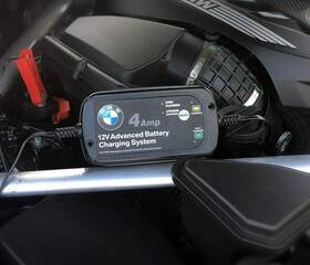 Bmw 821100497886 4 Amp 12v Advanced Battery Charging System Maintainer Charger Open Box