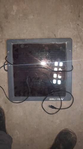 827272 Brunton Solarflat 5 Trickle Charger 827272 Brunton Solarflat 5 Trickle Charger