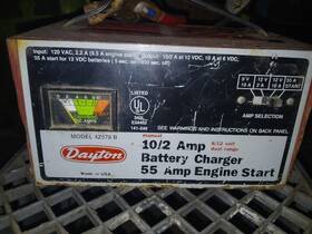 44z578 Dayton Vintage 10/2 Amp Battery Charger 55 Booster Tested Never Failed Me