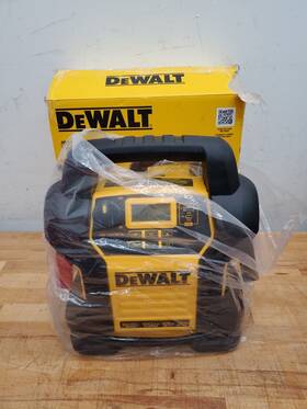 Dxaej14-type3 Dewalt Digital Portable Power Station Jump Starter Open Box