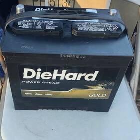 24f-6 Diehard Die Hard Gold Car Battery Pre-owned