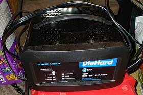 71323-out Diehard Die Hard 12 Volt 50 Amp Battery Charger Booster / Engine Starter 71323-out Diehard Die Hard 12 Volt 50 Amp Battery Charger Booster / Engine Starter