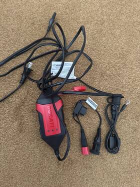 69928471az Ducati Tecmate Battery Charger