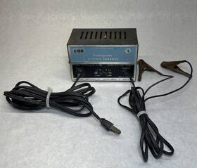 C-10b Electrotone Vintage Battery Charger 6v -12v 0.9a