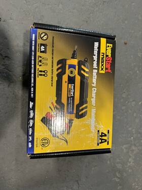 Bc4we Everstart 882165664187 Maxx 4 Amp Waterproof 12v Automotive And Marine Battery Charger