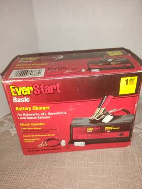 W70687 Everstart 1amp Trickle Charge 6v/12v Battery Maintainer