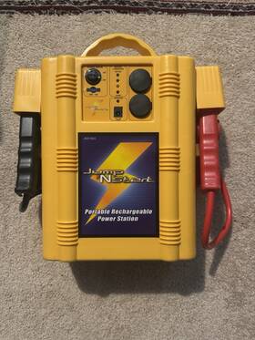 974hh Flyauto Road Master Car Battery Jump N Starter - 1800 Amp Heavy Duty Box