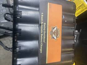 4-station Harley-davidson 56-1134 Battery Tender Multiple Bank Plus #0148 Hd