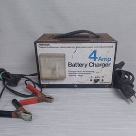 8022000-5 Jc Penny Vintage Battery Charger 6v/12v 4amp Model Tested