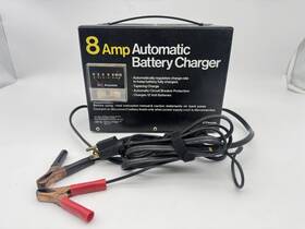 B0300005 Jc Penny Vintage 12 Volt Fully Automatic 8 Amp Battery Charger Clean