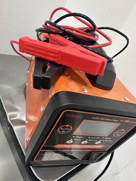 Cy-2880a Luckgulu 12v/24v Car Battery Charger Heavy Duty 0-20a Automatic Maintainer With