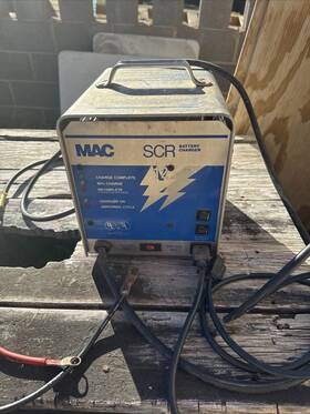 Scr-12 Mac Scr 12 V Battery Charger Industrial 110/220 Vac 10a