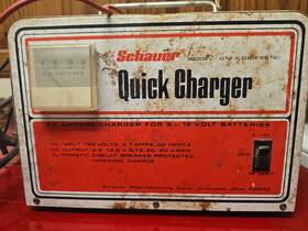 0123-081f56121 Schauer Model 12 Volt 6 Battery Charger Vintage