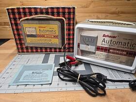 0132-02 Schauer Br312 Vintage 6 Amp 12 Volt Battery Charger Model Solid State