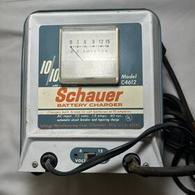 C4612 Schauer Schafer Vintage Battery Charger 6-12 Volts Usa C4612 Schauer Schafer Vintage Battery Charger 6-12 Volts Usa
