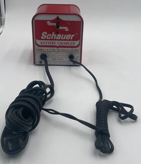 H612c Schauer Battery Charger Vintage 6 And 12 Volt Model Made In Usa 1.25amp