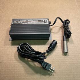 Jac0524xlr-2 Schauer 24v Electronic Charger/maintainer Jac0524xlr-2 Schauer 24v Electronic Charger/maintainer