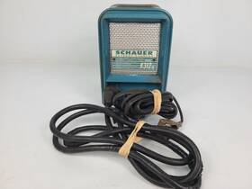 K312 Schauer Vintage 12 Volt Battery Charger
