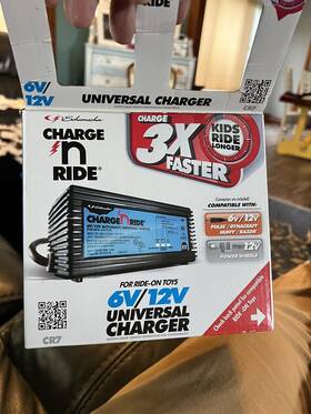 Schumacher 026666813723 Cr-7 Charge Ftn Ride 6/12 Volt Cables Included