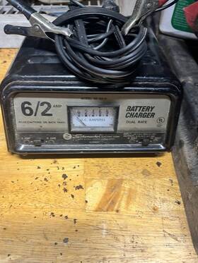 3579322 Schumacher Battery Charger