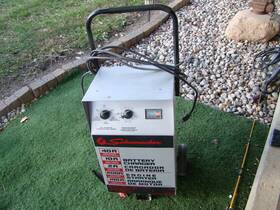 200-100-40-10 Schumacher Se-4220 &2 Amp 12v And 6v Battery Charger 200amp Engine Starter