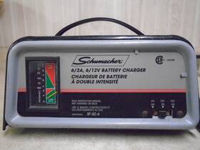 Sf-82-6 Schumacher Battery Charger 6/12 Volt Usa 6/2 Amp Tested Good