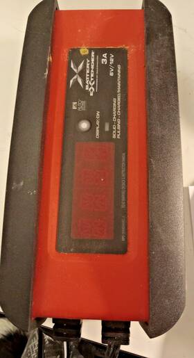 Swc1439 Schumacher Sp300 3a 6v/12v Battery Charger And Maintainer