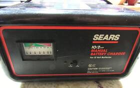 200.71210 Sears 10/2 2 Amp 12 Volt Battery Charger Model Vintage Tested Works