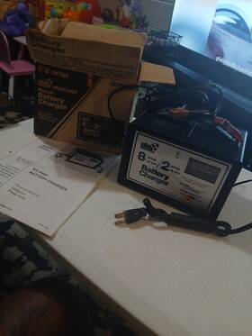 2871825 Sears Vintage 8/2 Amp 12-volt Battery Charger