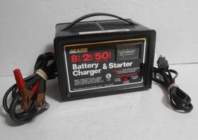 608.718240 Sears Vintage Battery Charger Starter 8/2/50a 12v Engine Start Tested Works
