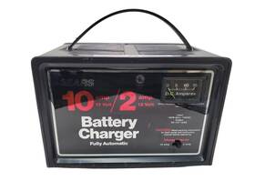 608.71857 Sears Vintage 10/2 Amp 12v Fully Automatic Battery Charger 5295