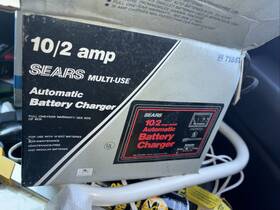 200.71212 Sears H964 Vintage 10/2 Amp Fully Automatic Battery Charger Model In Box
