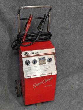 Bc5500 Snap-on Vintage Super Charger Battery 6/12 Volt