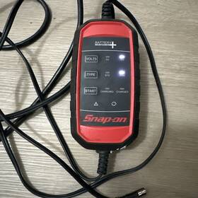Eebm500a Snap-on 6 / 12 V 4a Battery Charger Maintainer. Unit Only No Cables Eebm500a Snap-on 6 / 12 V 4a Battery Charger Maintainer. Unit Only No Cables