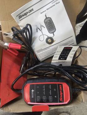 Eebm500b Snap-on Brand New Battery Maintainer 6/12v Lifepo4 Capability 4a Auto Operation Eebm500b Snap-on Brand New Battery Maintainer 6/12v Lifepo4 Capability 4a Auto Operation