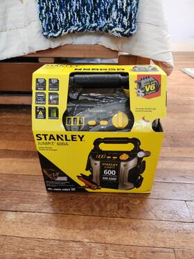 D601 Stanley Jumpit 600a Jump Starter