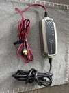 Oem Mercedes-benz Trickle Charger A0009822921. Fixed Price $100.00.