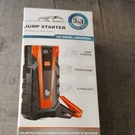 Est Car Jump Starter 1500A Peak 12V Battery Nuevo Lo Tengo Listo Vender. Fixed Price $25.00.